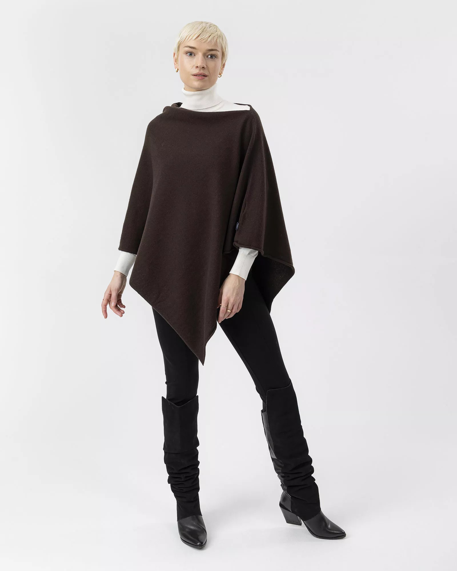 Sofie Poncho - Dark Chocolate - Holebrook - 3