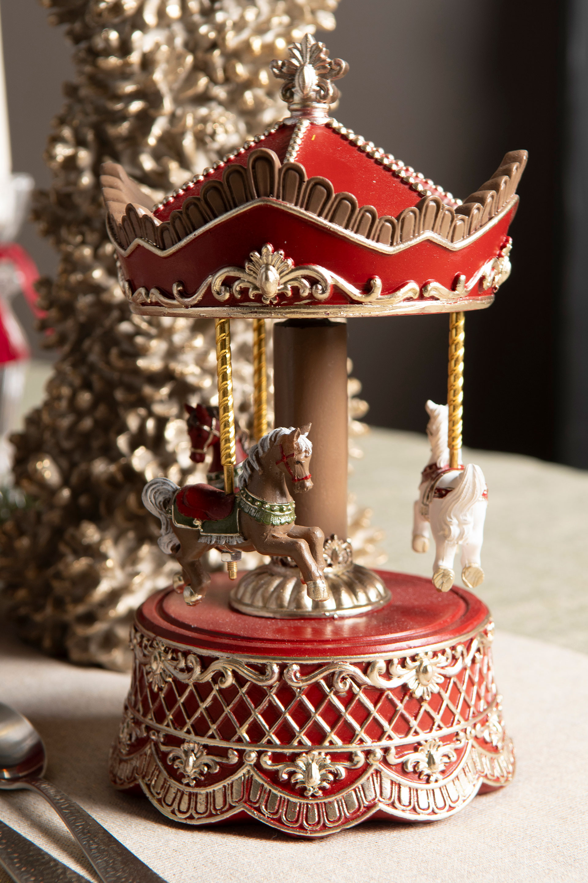 Gingerbread carousel - Carousel - Music box - 21x12 cm