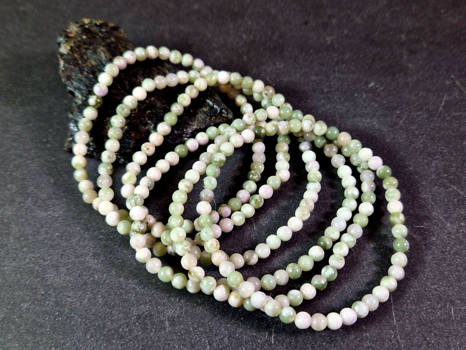 Jade Armband  - 4 mm 