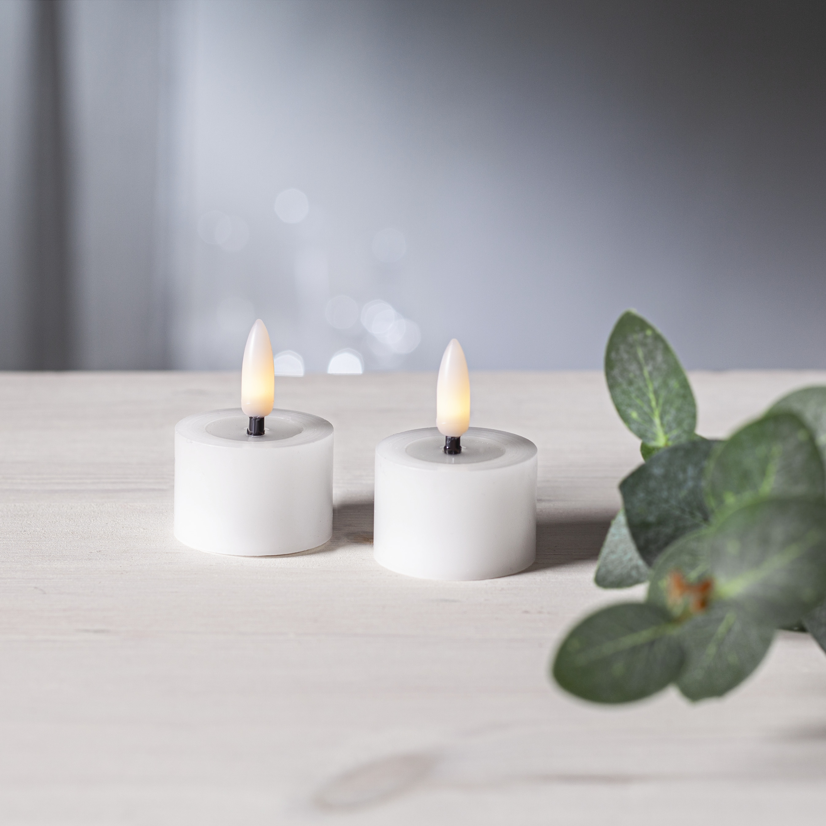 2 st värmeljus vit vax. LED-ljus. Batteriljus med timer