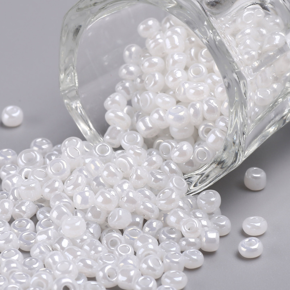 Seedbeads 8/0 vit ceylon