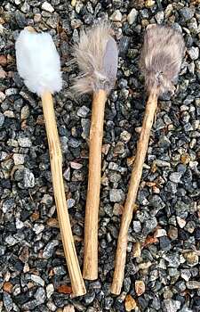 Trumpinne  (Schamantrumma pinne) - Syntetpäls - 3 sorter