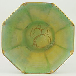 Josef Ekberg (1928) Octagonal Dish with Green Luster Glaze 20 cm