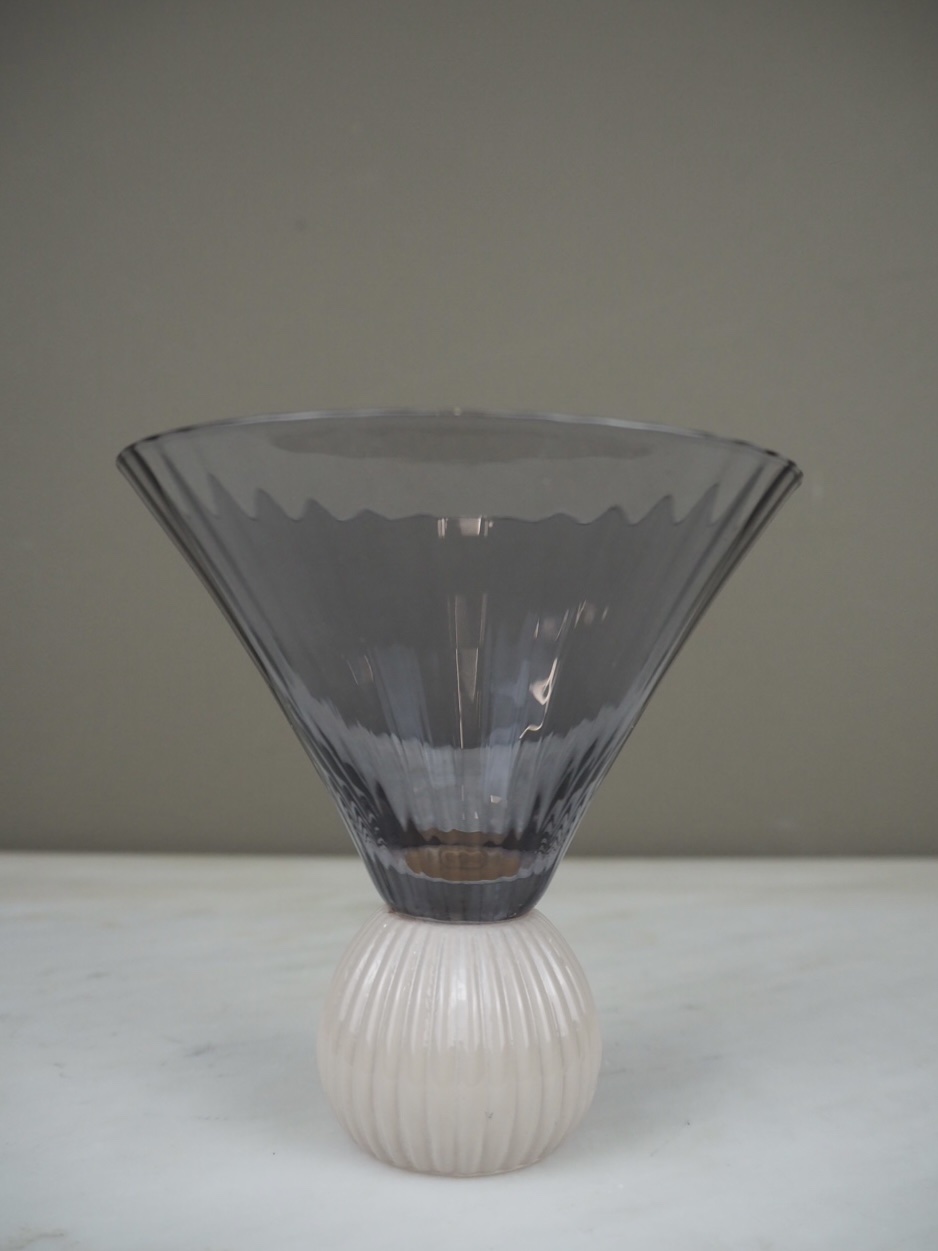 Glass smoke/creme