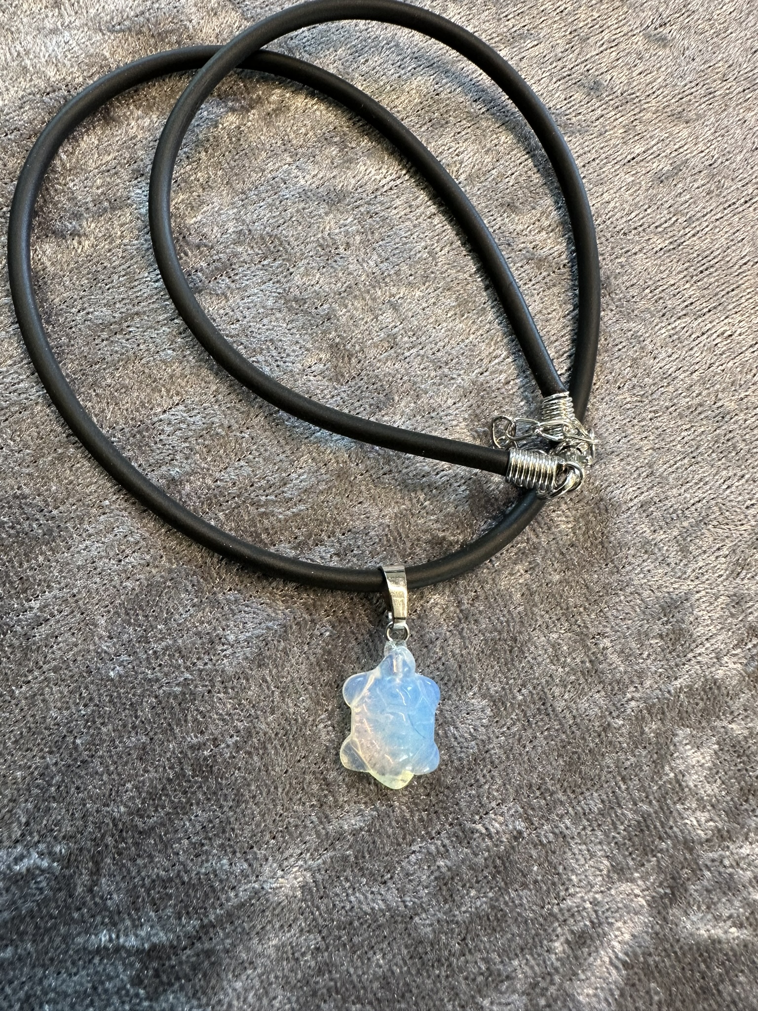 Halsband med kristallfärg