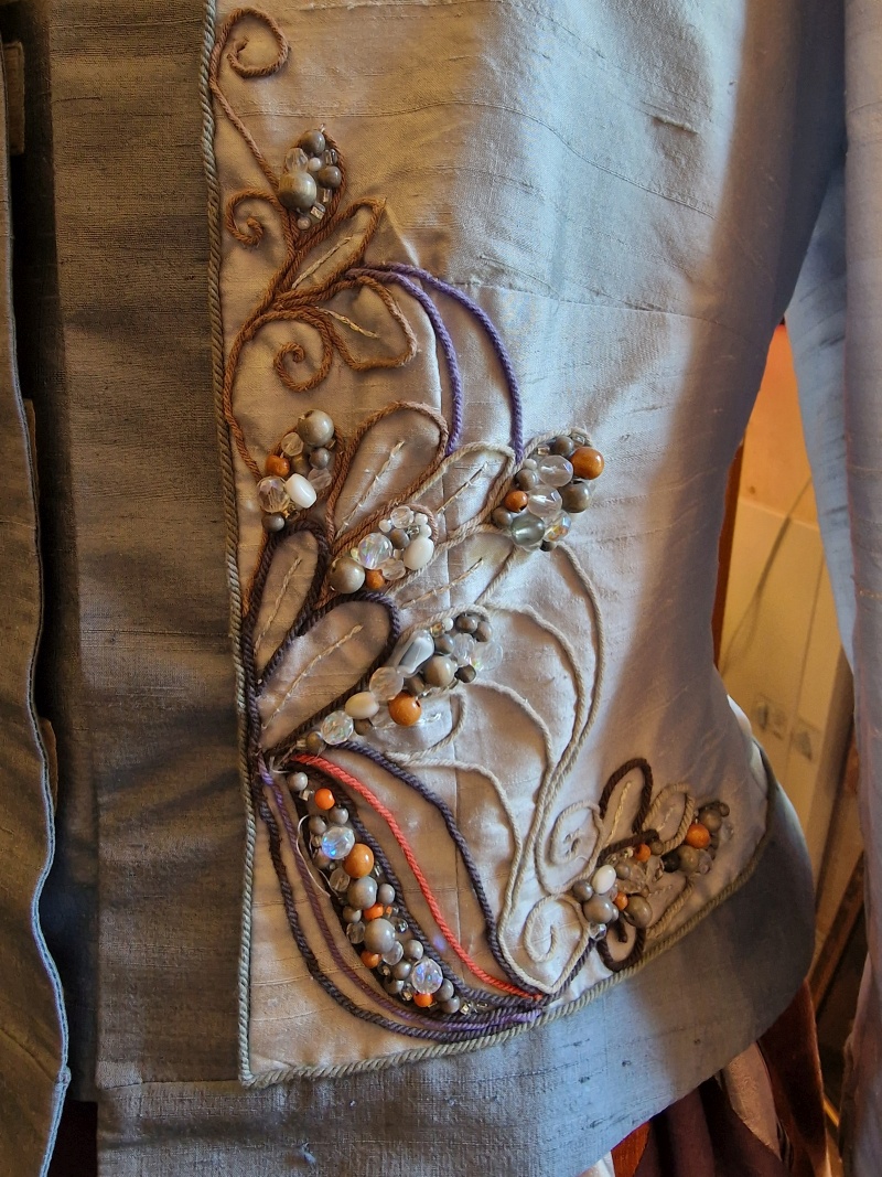 Vanja Brunzell aftonjacka siden med broderier strl M-L - 3