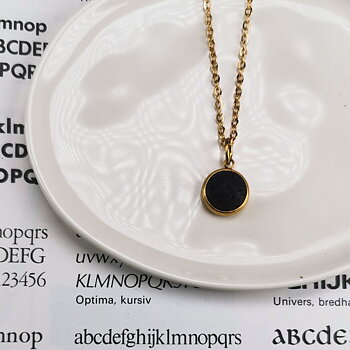 IAMLUND Betty halsband lava guld