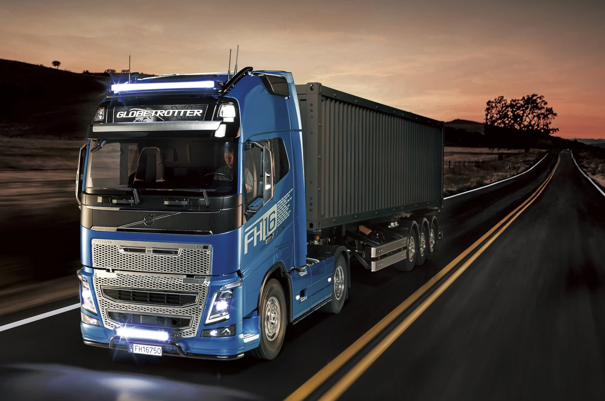 Tamiya 56375 1/14 R/C Volvo FH16 Globetrotter XL 750 4x2 Tracto - 2