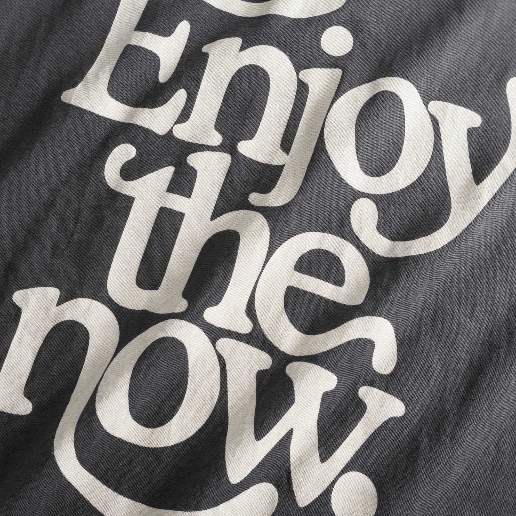 T-shirt, Vadstena Enjoy the Now Charcoal - Dedicated - 3