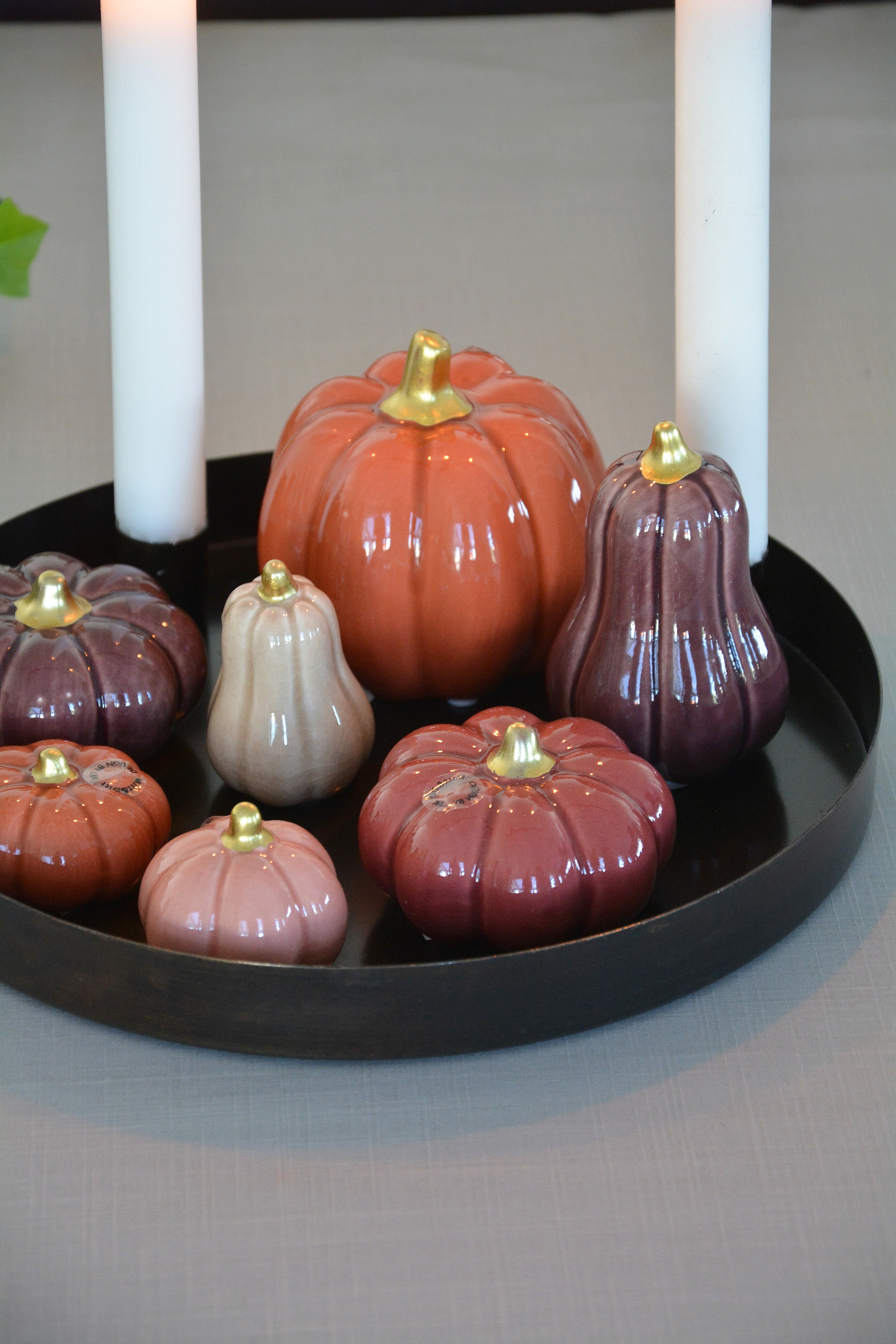 Pumpa aubergine mellan hög 9,2 cm keramik