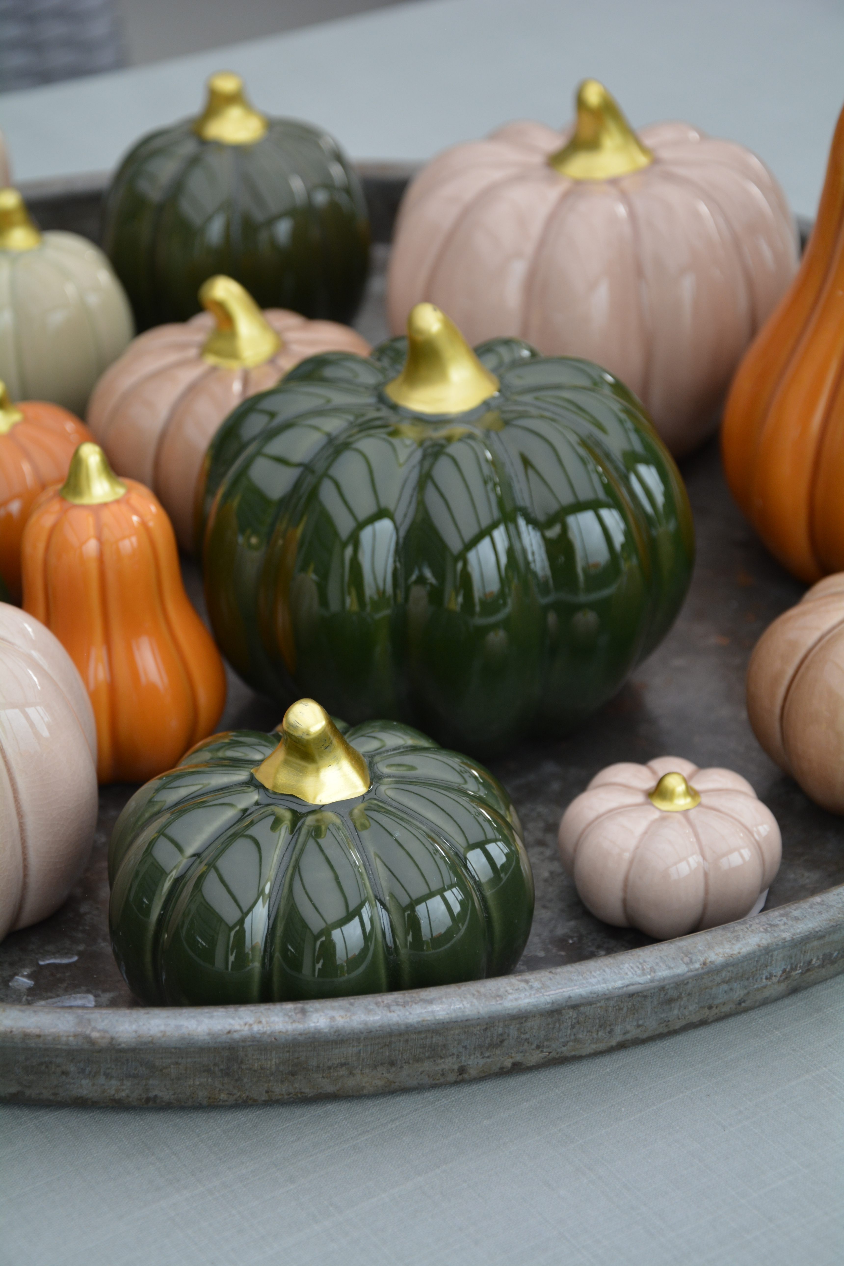 Pumpa grön stor låg 10,5 cm keramik