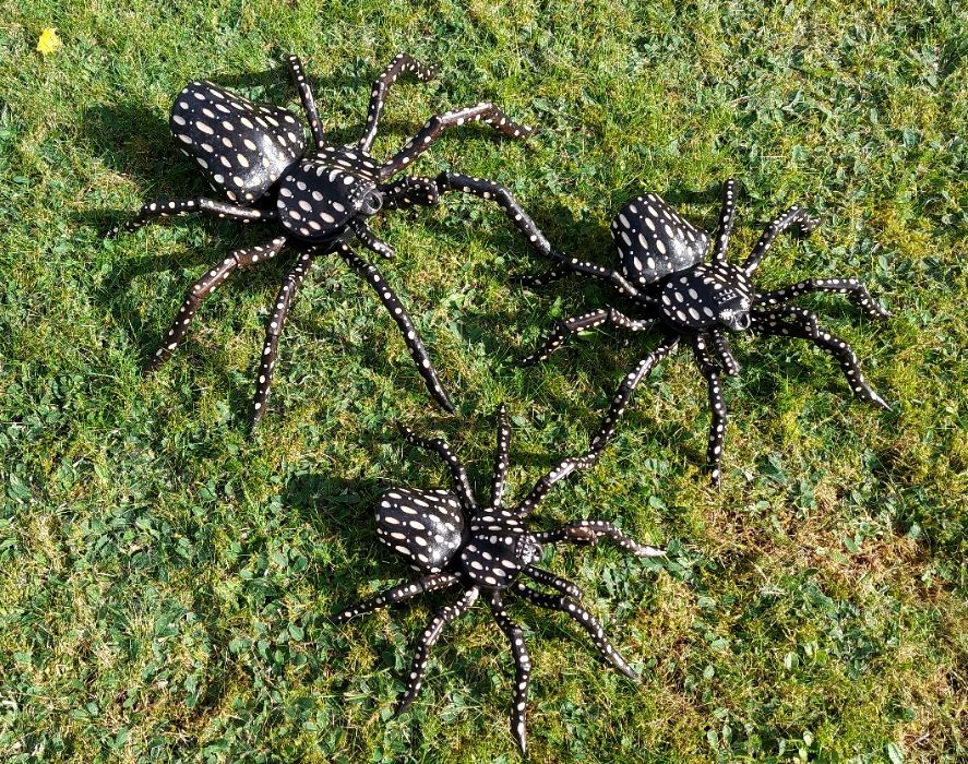 Hand Snidad Spindel i Trä - Svart/Natur - 3