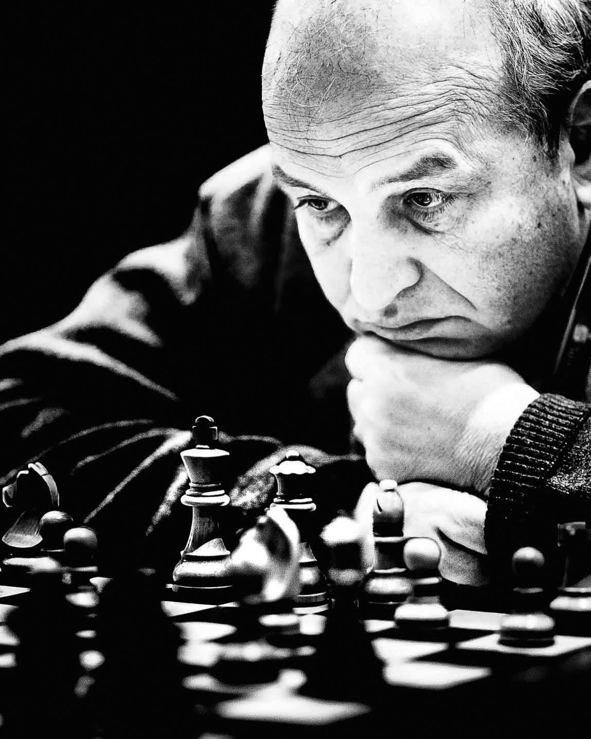 Illuminating Chess - Hårdpärm - 2