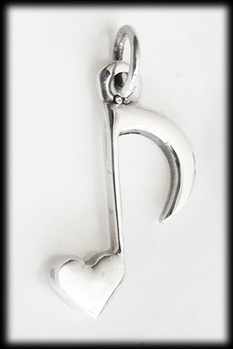 "I love music "  musiknot hängsmycke i Äkta silver. - 2