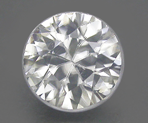 Impresionante circonita blanca natural de primera calidad con corte de diamante de 6 mm y 1,17 ct