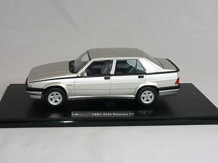 Alfa Romeo  75   1991  1:18  T9-Collection