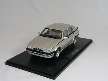 Alfa Romeo  75   1991  1:18  T9-Collection