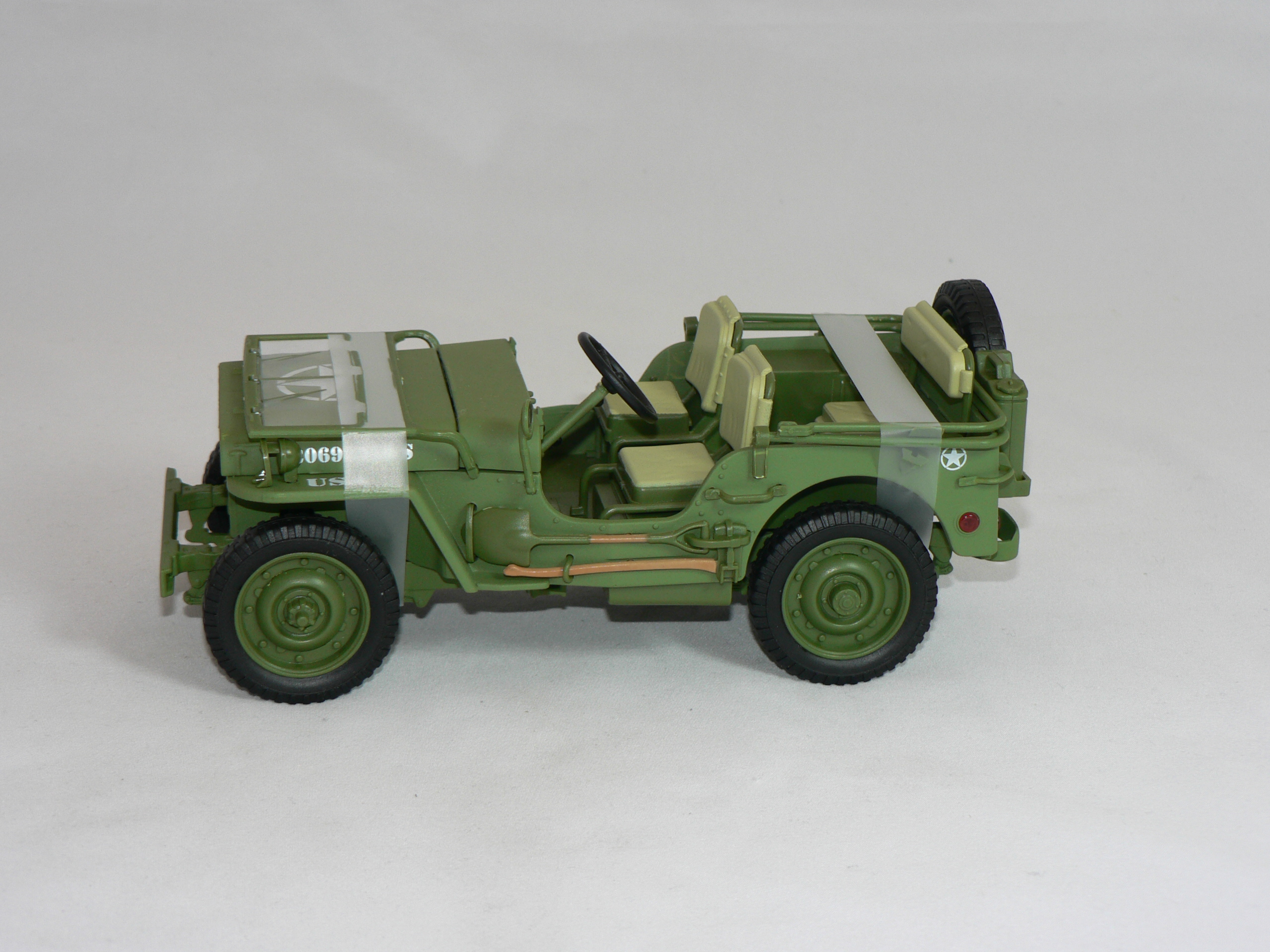 Willys Jeep  1944   1:18 American Diorama - 5