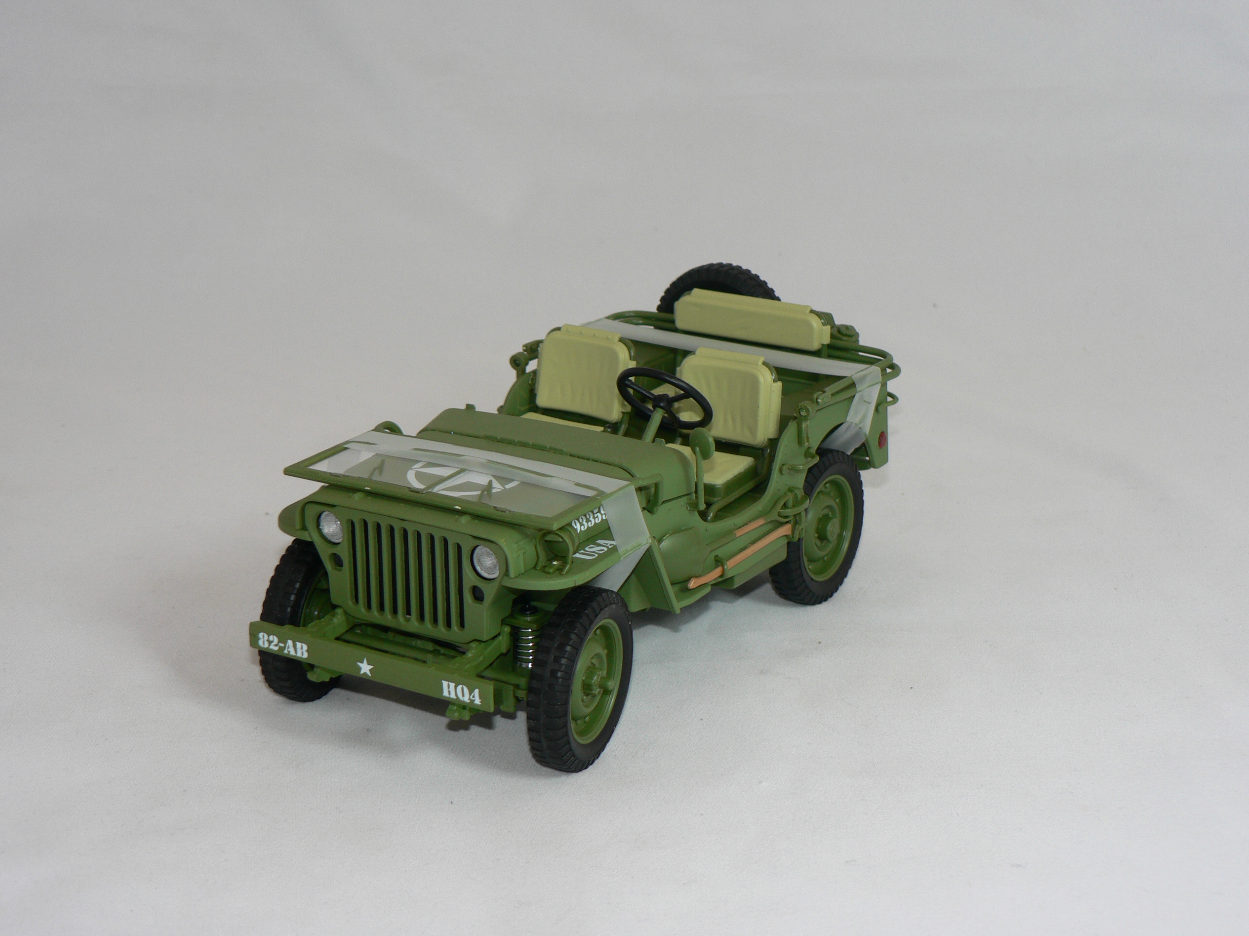 Willys Jeep  1944   1:18 American Diorama