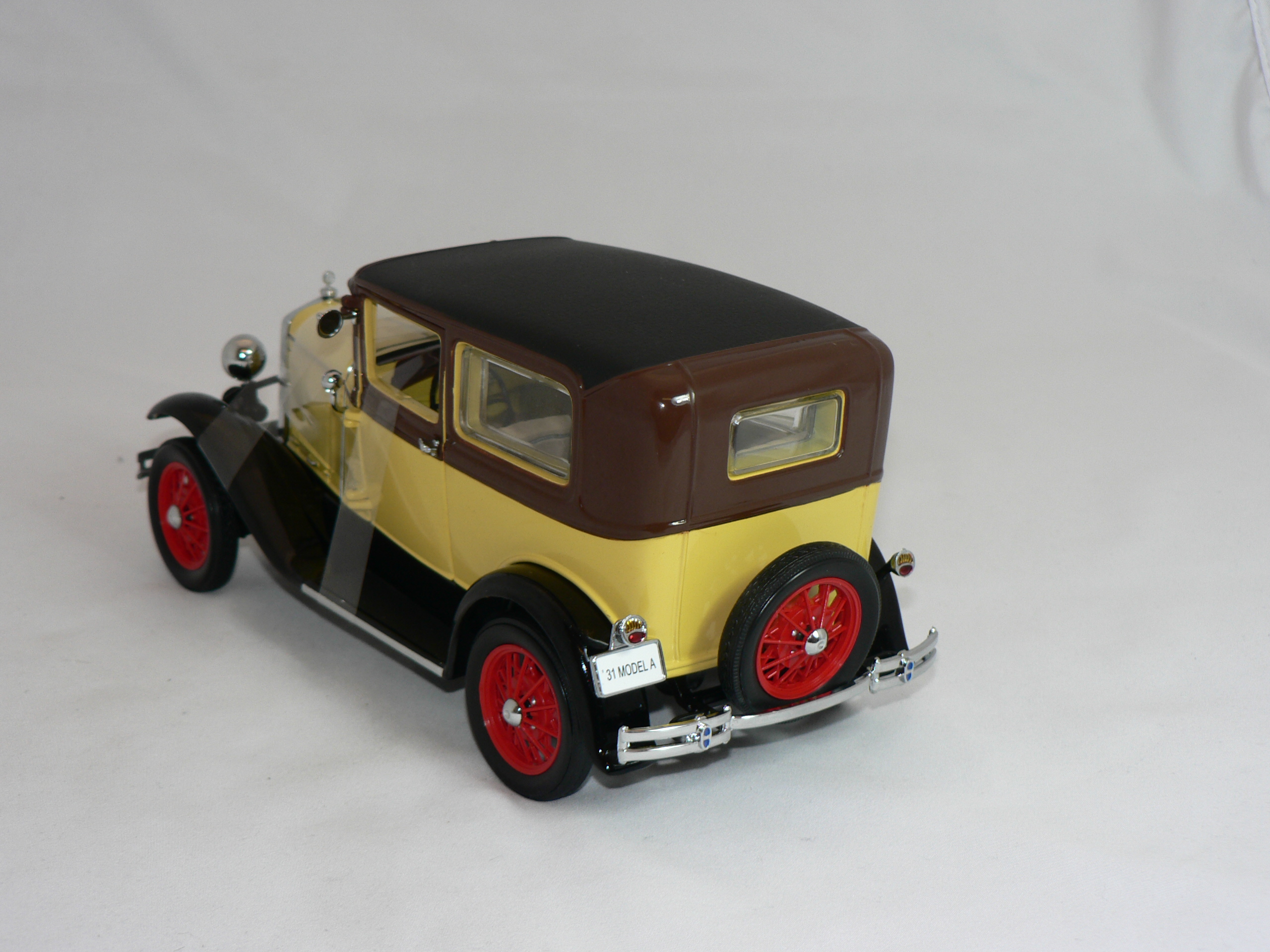 Ford Modell A Tudor  1931  1:18  Sun Star - 2
