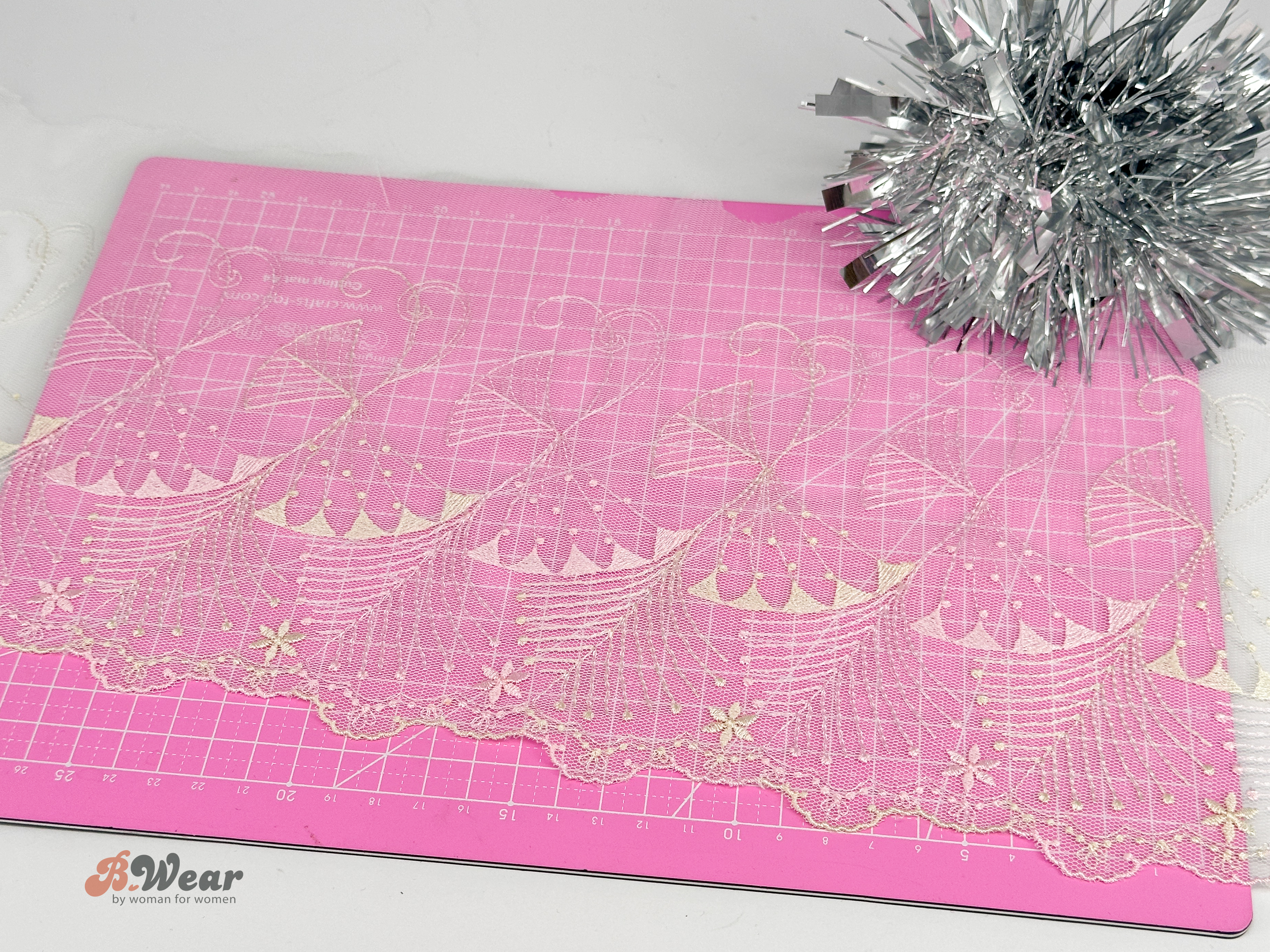 White with rose-white decorations - non-stretch tulle lace 18 cm Right & Left - 3