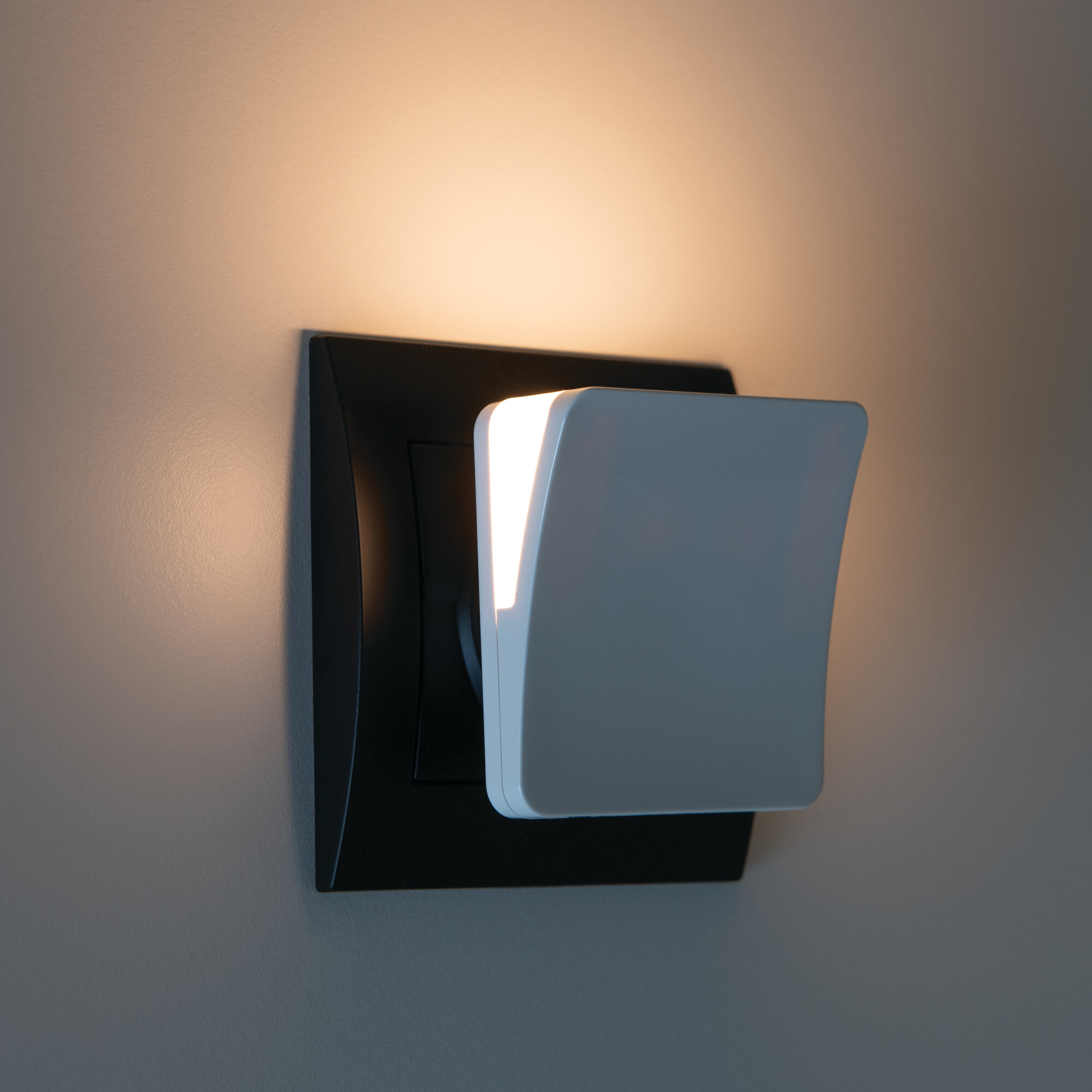 KANLUX  HOFI LED Nattlampa Skymningssensor - 2