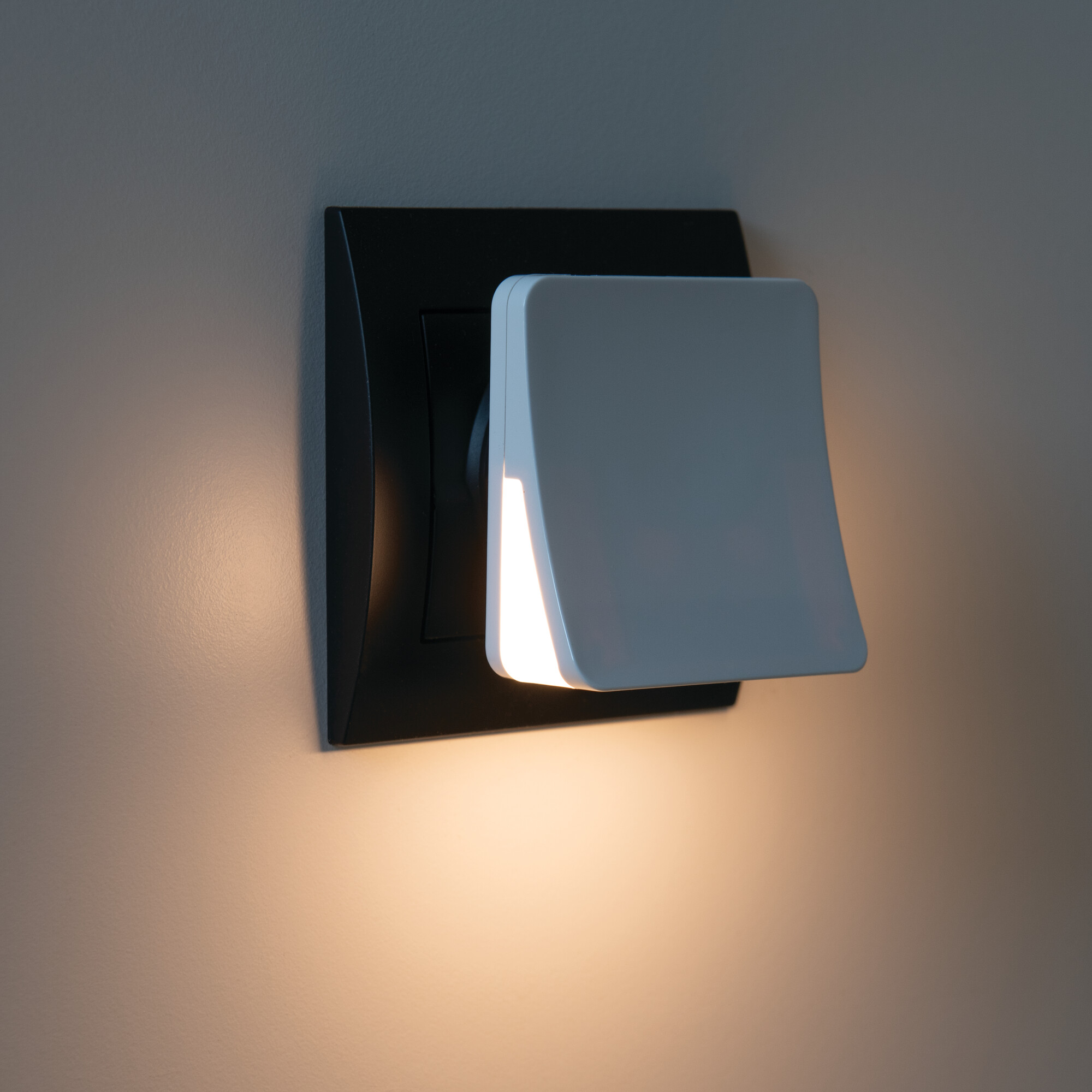 KANLUX  HOFI LED Nattlampa Skymningssensor - 4