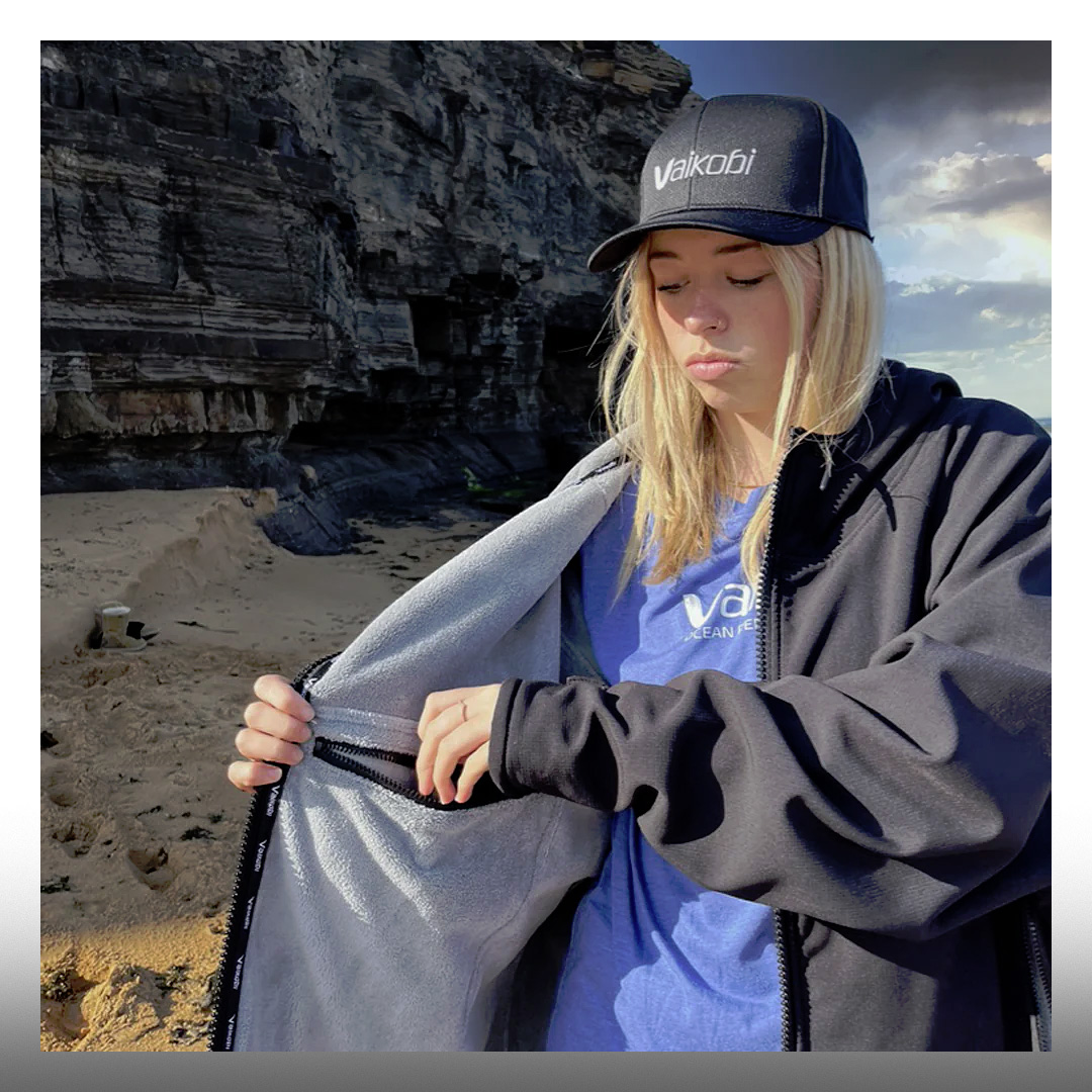 Vaikobi Beach Coat - 5