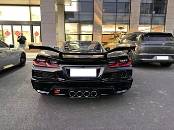 Z06 Style bakre diffusor + Utblås (CORVETTE C8 20-23 Stingray)