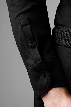 Skjorta i jersey slim fit. Svart. Märke  DESOTO, 