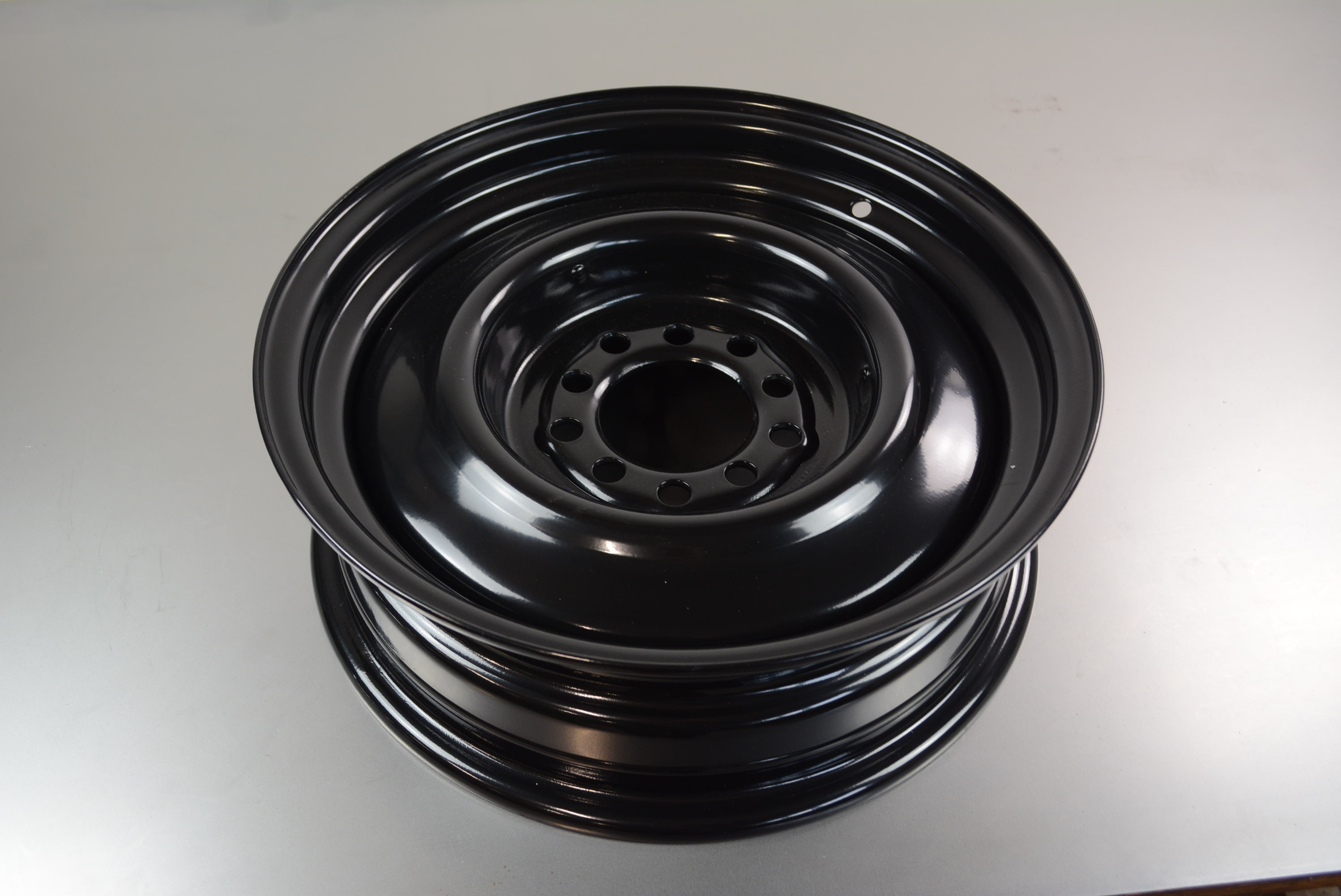 15x5 Smoothie 5-4."5/4.75" Black inc. Hub Cap - 2