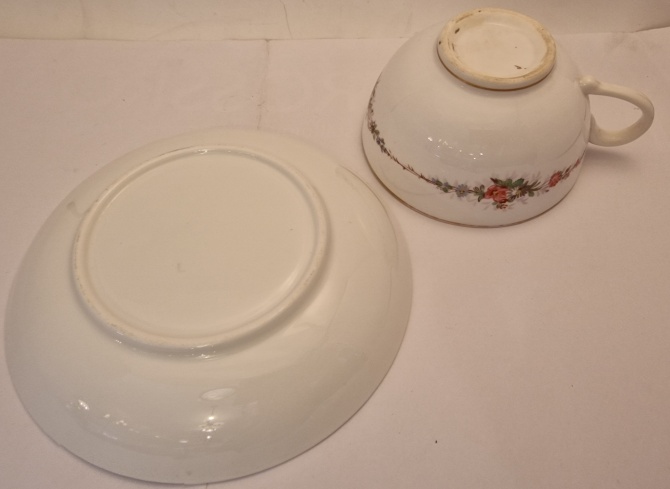 Tekopp och fat med blomranka 1870-1880-tal - 4