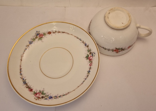 Tekopp och fat med blomranka 1870-1880-tal - 3