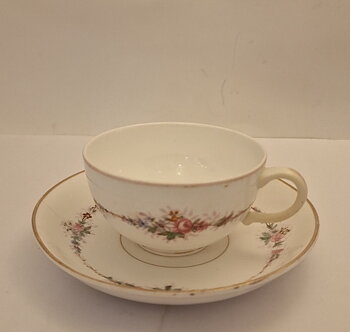 Kaffekopp och fat med blomranka 1870-1880-tal