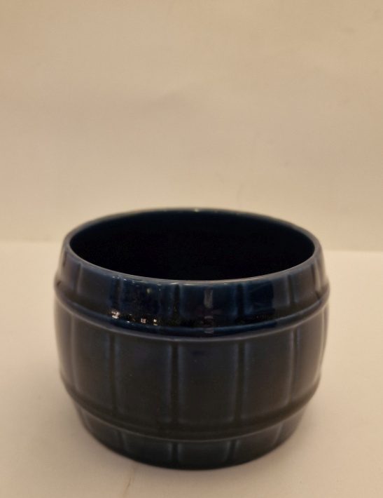 Jar dark blue
