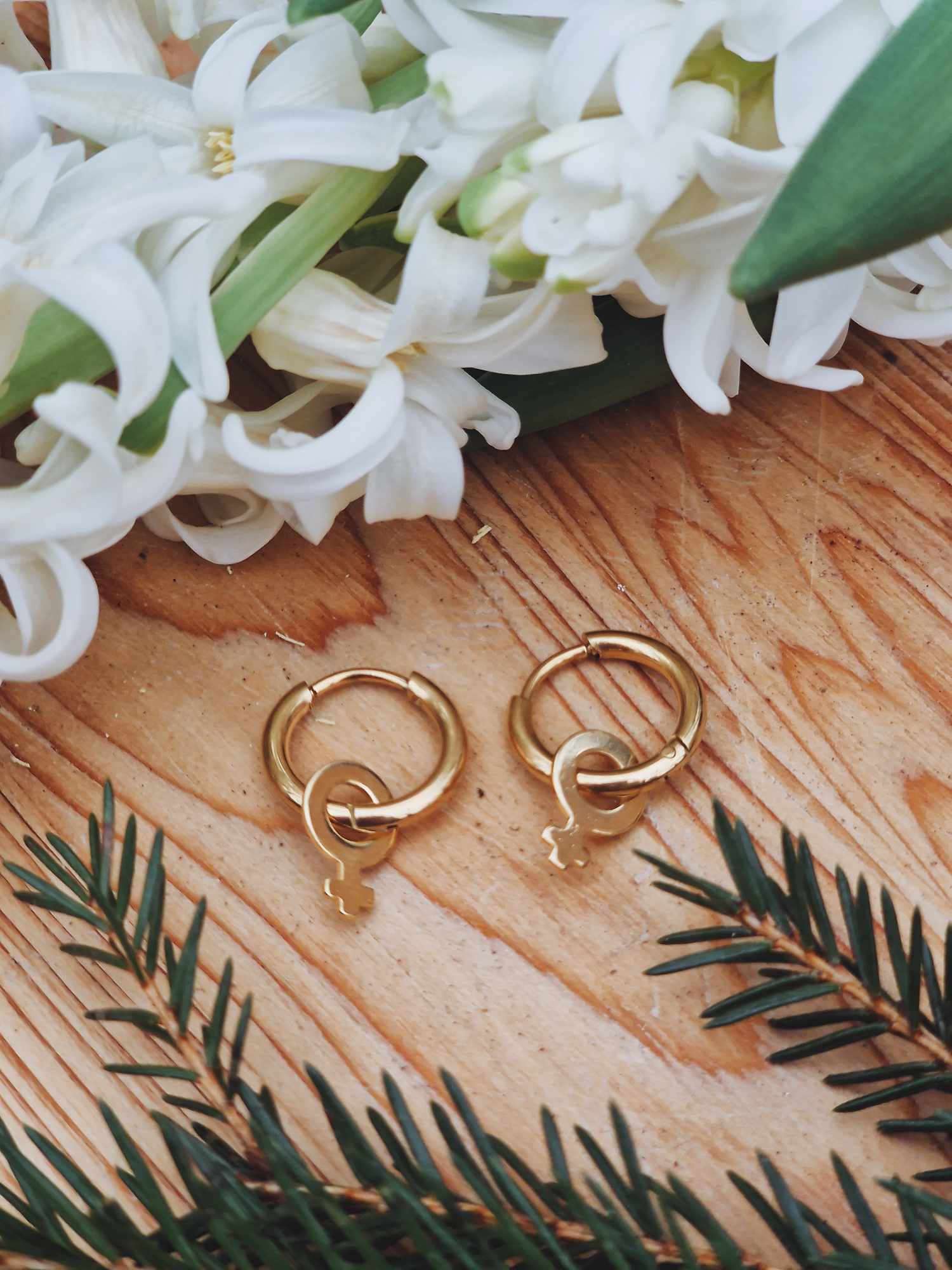 Earring "femme" chunky, gold color