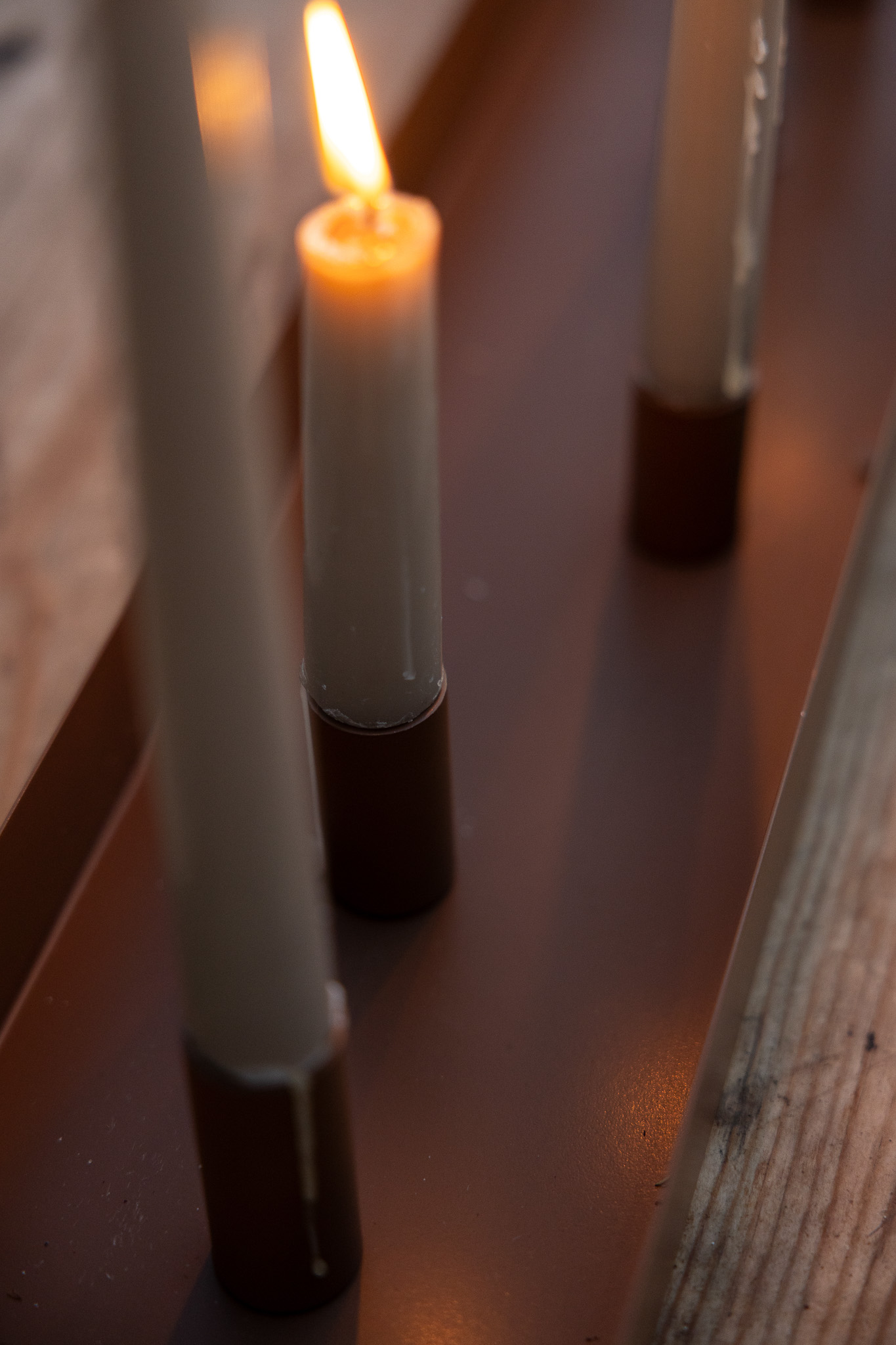 Sund Brown candlestick with magnetic candle holders - 60x13 cm - 8