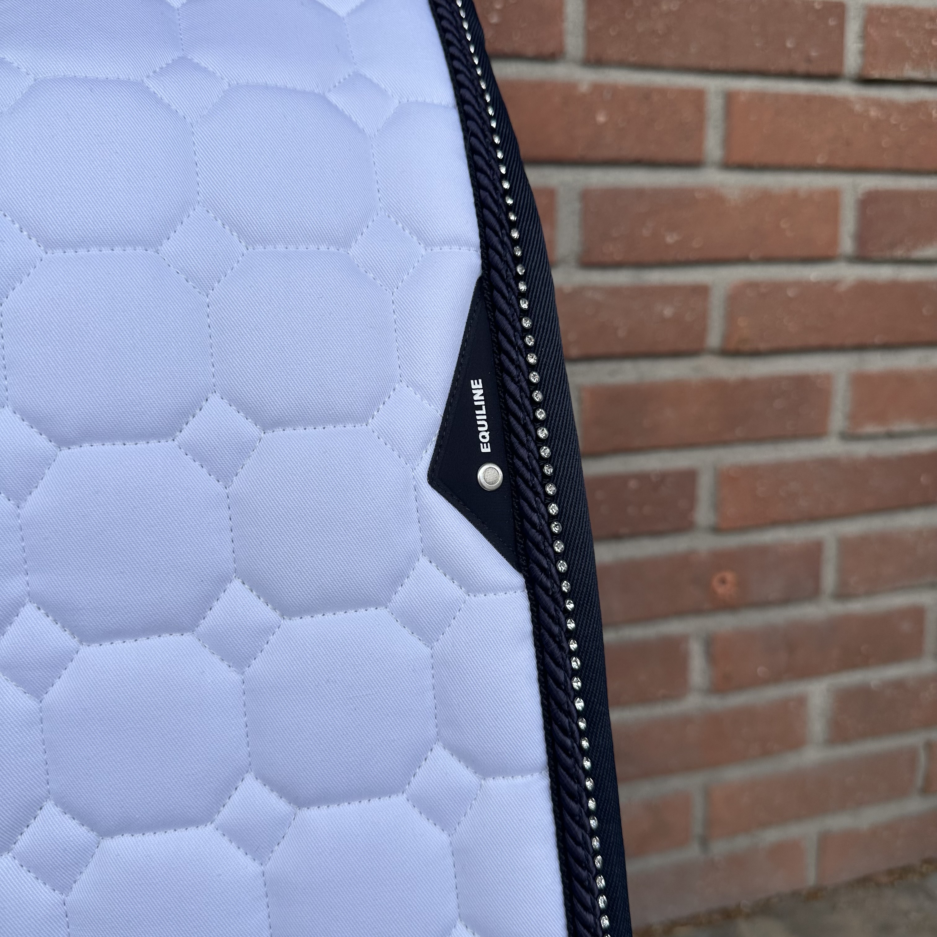 Equiline Octagon kb,  bling, 1 fläta vitt med marint - 3
