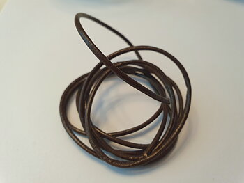 Leather 2mm brown 1m/pkt Price/pkt