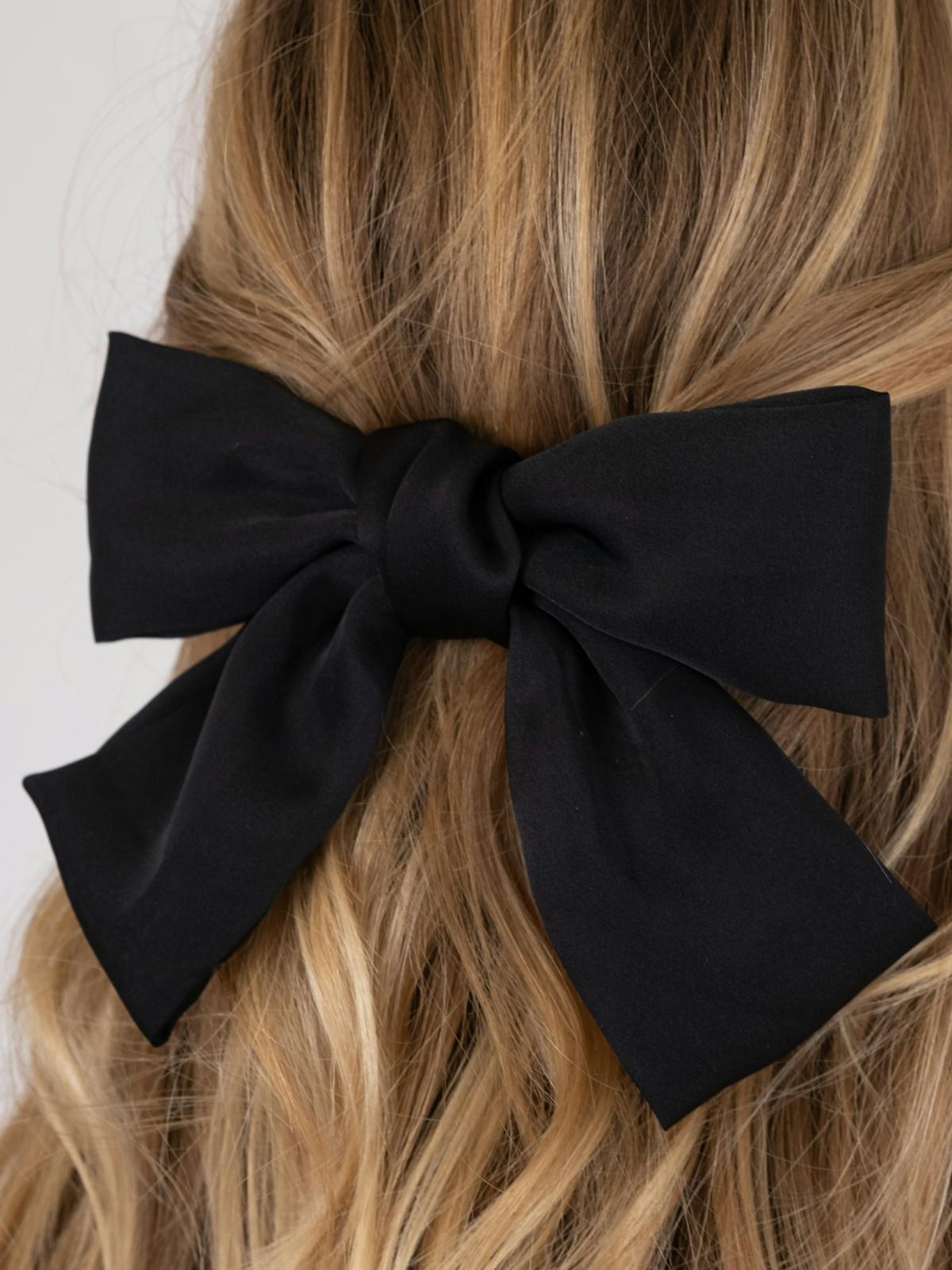 Neo Noir Bow hair Clip, Black - 2