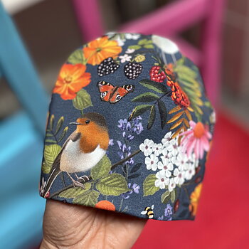 Trikåmössa spädbarn, 0-6 mån , Rödhake Robin