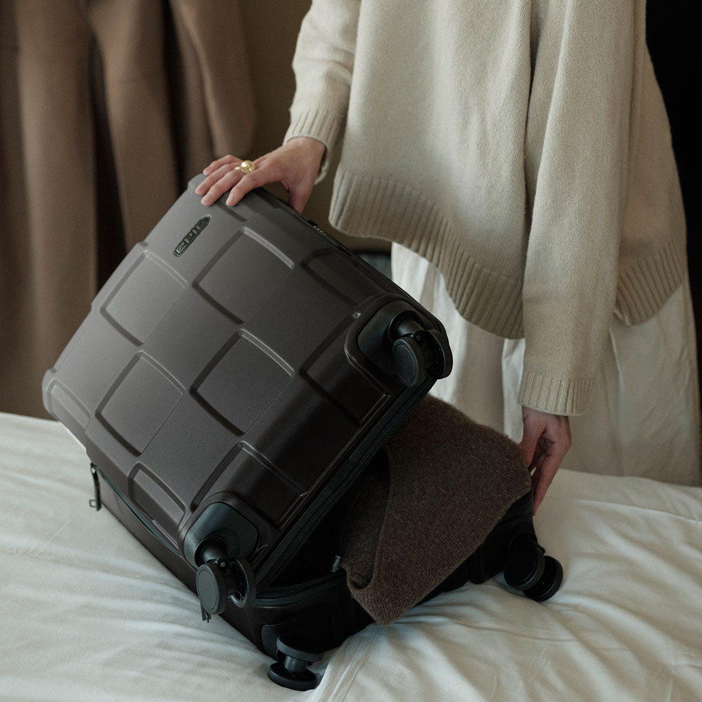 Hård kabinväska - EPIC Crate EX 55 Wildlife Decending Black - 11