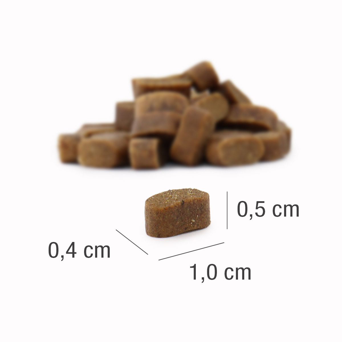 Platinum dog food Mini Chicken - a high-quality dry food for small dogs, made with 70% fresh chicken. The food is grain-free and free from artificial additives, rich in protein and essential nutrients for a healthy and balanced diet. Perfect for small dogs that need energy and nutrition for an active lifestyle. Here you can see the size of the pieces.