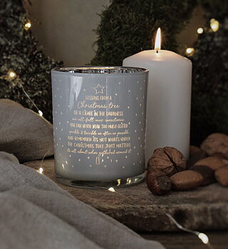 Maja Lykta - Lessons from a Christmas tree