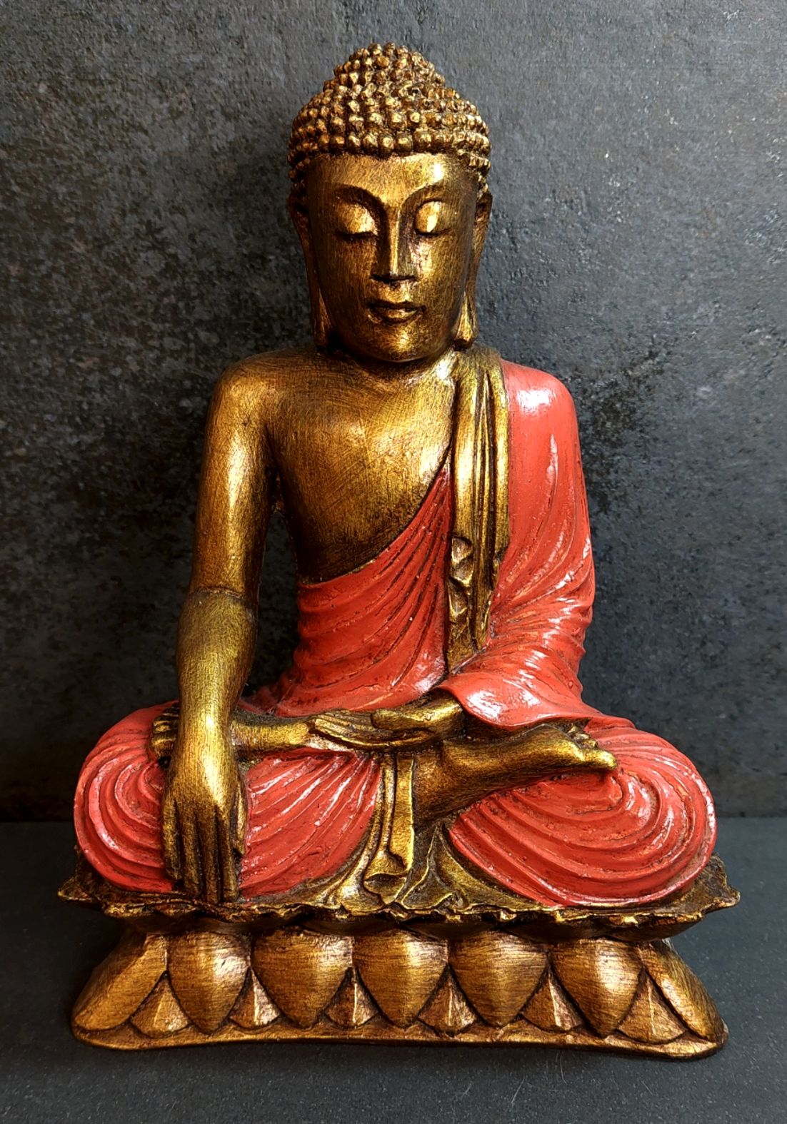 Mediterande Buddha på Lotus - 22cm - 6