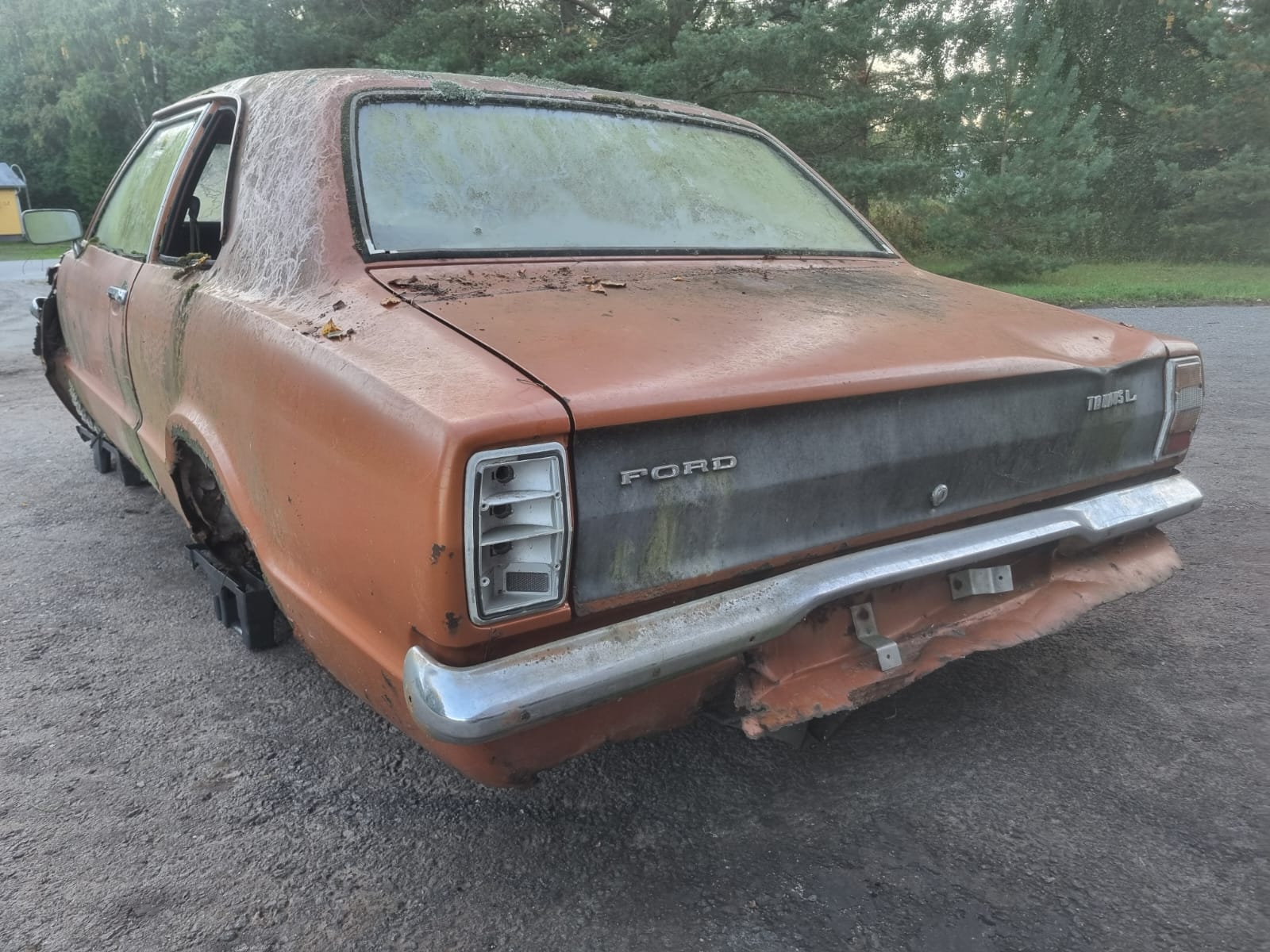 Ford Taunus - Spare part car (parts for sale) - 8