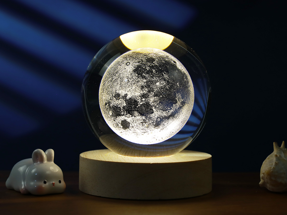 Lampa Crystal Ball medium Måne