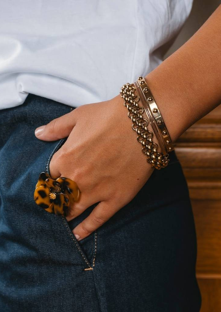 Fiona Dot Bangle Gold - By Jolima