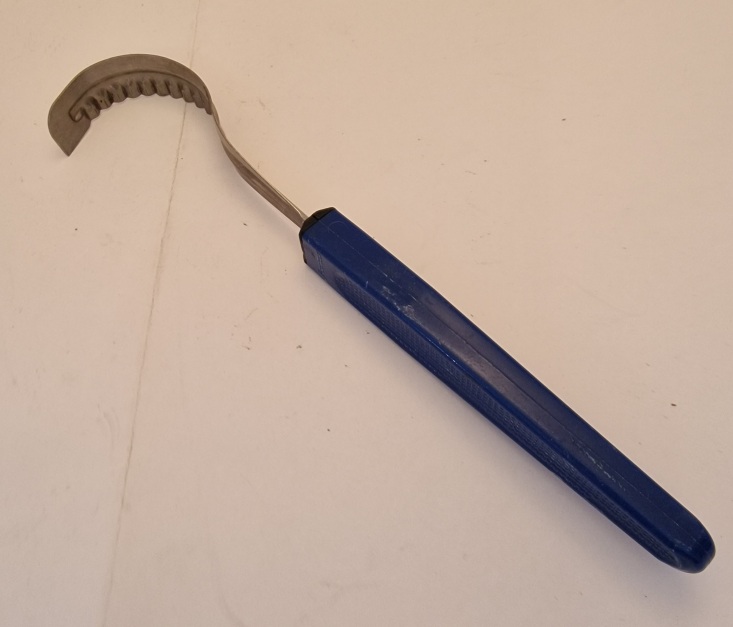 Jonas butter shaper blue