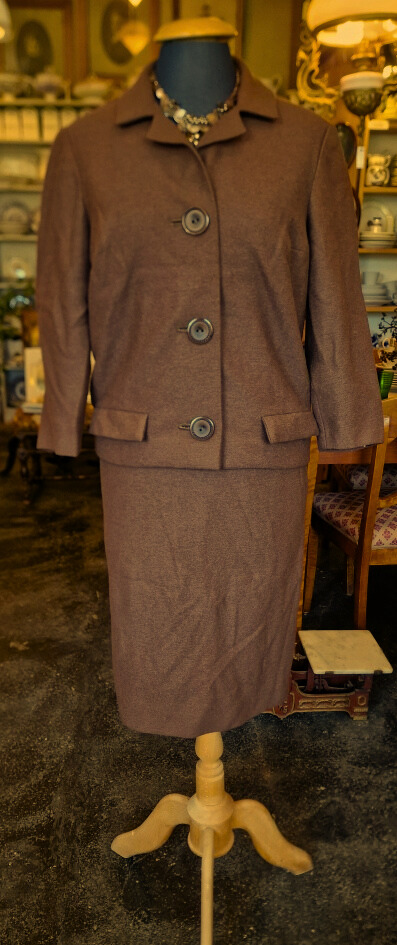 Suit wool brown 1960s size S-M